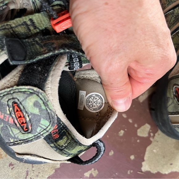 Camo keens! - Picture 3 of 5